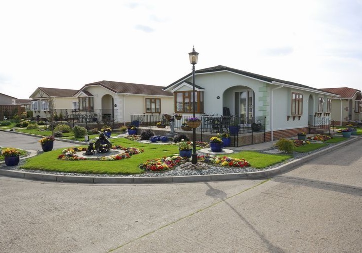 Kings Park Village Residential Park Homes in Essex, East England